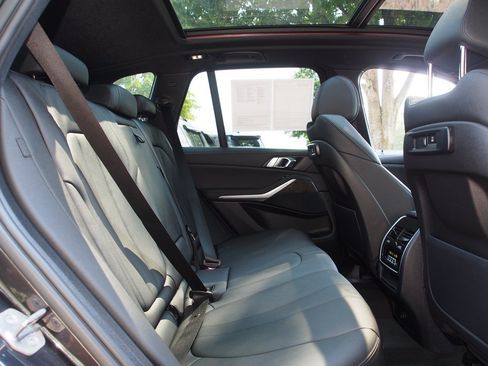 Used 2022 BMW X5 sDrive40i w/ Premium Package RWD image 14