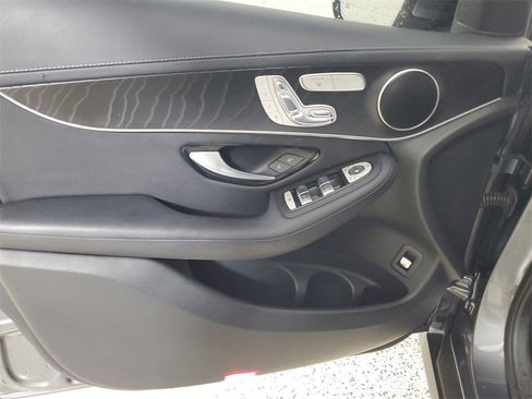 Used 2017 Mercedes-Benz GLC 300 image 17