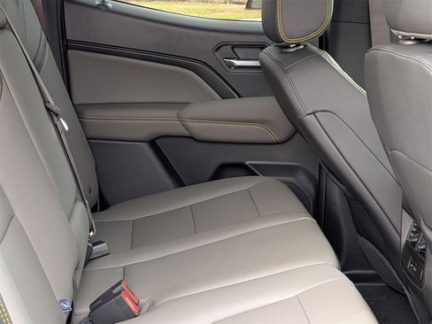 New 2026 Chevrolet Colorado ZR2 w/ Technology Package image 23