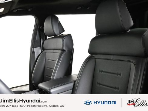 Used 2025 Hyundai Santa Fe Calligraphy image 11
