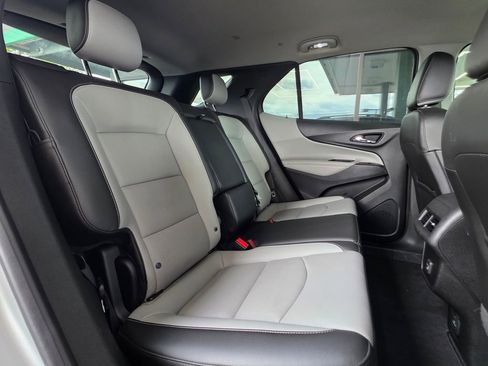 Used 2019 Chevrolet Equinox Premier FWD image 22