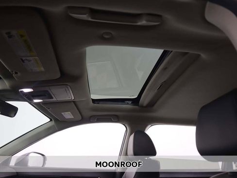 Used 2023 Honda CR-V EX-L image 3