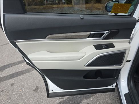 Used 2022 Kia Telluride EX w/ EX Premium Package image 14