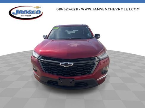Used 2023 Chevrolet Traverse Premier image 3