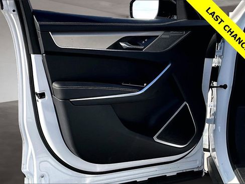 Used 2025 Jaguar F-PACE R-Dynamic S image 23