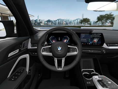 New 2026 BMW X2 xDrive28i w/ Technology Package AWD/4WD image 38