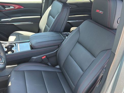 New 2026 Chevrolet Traverse Z71 w/ LPO, Floor Liner Package AWD/4WD image 29