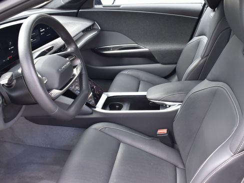 Used 2023 Lucid Air Pure AWD/4WD image 18