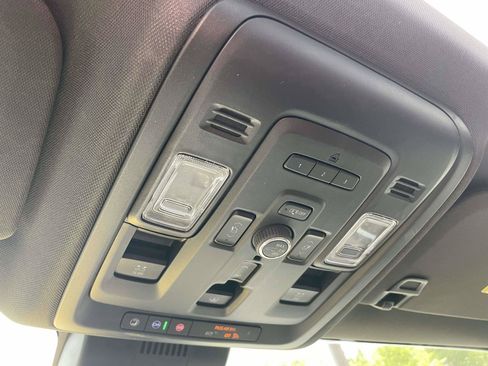 Used 2023 Chevrolet Tahoe High Country RWD image 16