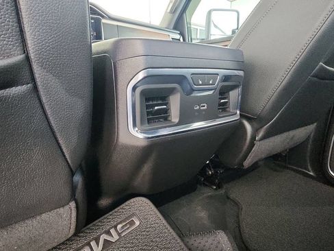Certified 2025 GMC Sierra 2500 Denali w/ Denali Reserve Package AWD/4WD image 21