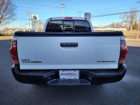 Used 2015 Toyota Tacoma PreRunner image 6