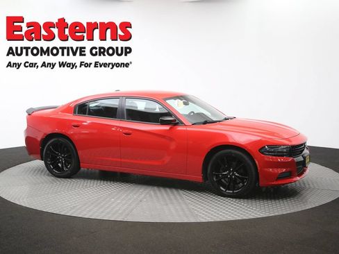 Used 2018 Dodge Charger SXT w/ Blacktop Package RWD image 46