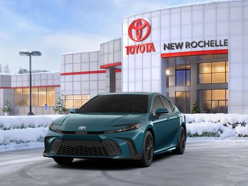 New 2026 Toyota Camry SE image 18