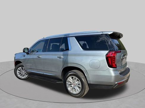 Used 2024 GMC Yukon SLT w/ SLT Luxury Package AWD/4WD image 10