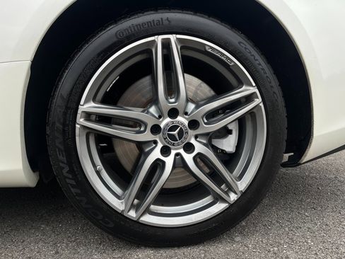 Used 2018 Mercedes-Benz E 400 4MATIC Cabriolet w/ Premium 2 Package (Q02) image 48