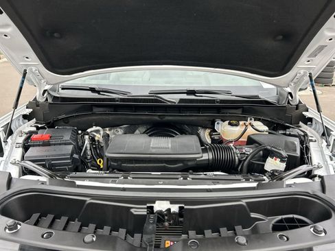 Used 2025 GMC Yukon Elevation image 31