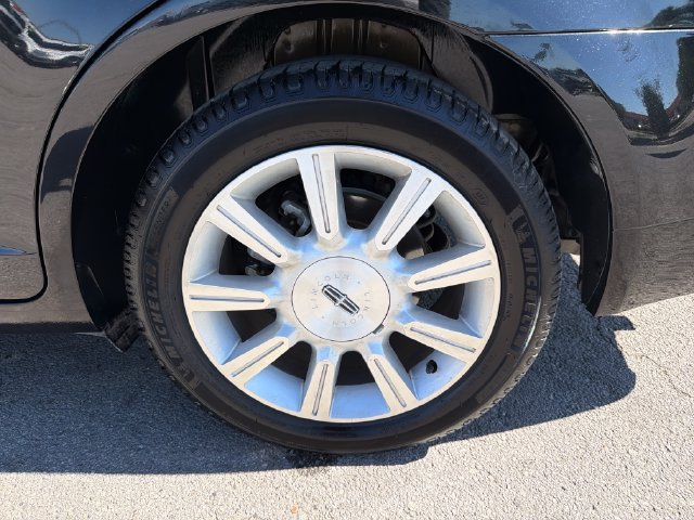 Used 2010 Lincoln MKZ FWD image 31