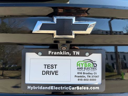 Used 2023 Chevrolet Bolt EUV LT w/ Convenience Package image 4