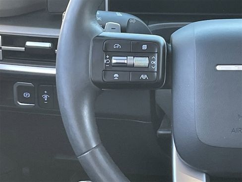 Used 2025 Hyundai Santa Fe SE image 22