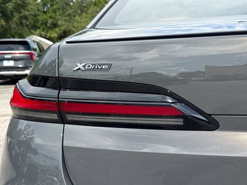New 2026 BMW 750e xDrive AWD/4WD image 10