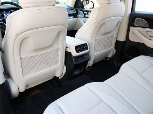 Used 2024 Mercedes-Benz GLE 450e 4MATIC image 10