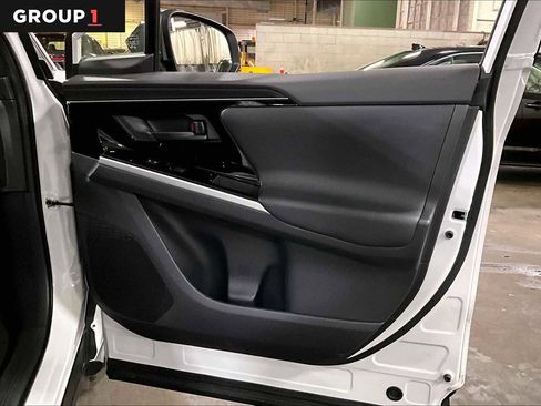 Used 2023 Toyota bZ4X XLE image 22