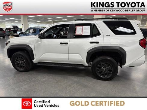 Certified 2025 Toyota 4Runner SR5 AWD/4WD image 5
