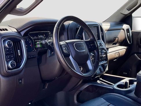 Used 2021 GMC Sierra 1500 Denali w/ Denali Ultimate Package image 9