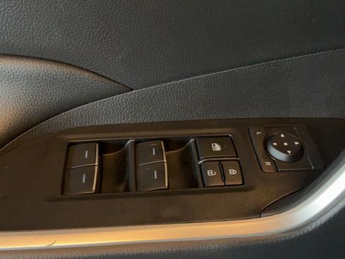Certified 2025 Toyota RAV4 XLE AWD/4WD image 21