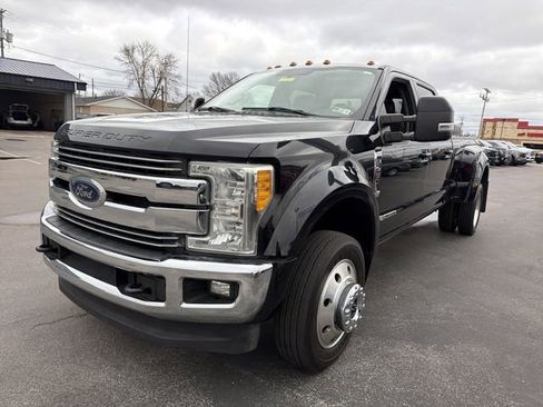 Used 2017 Ford F450 Lariat AWD/4WD image 9