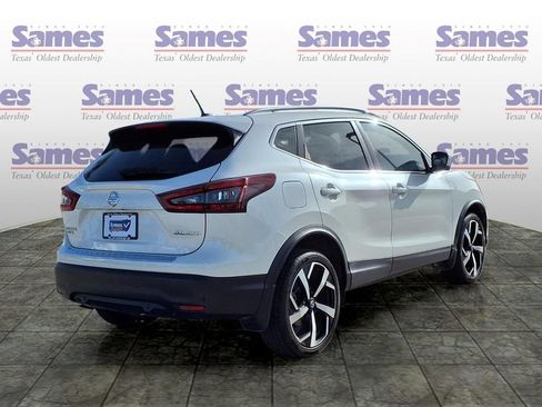 Used 2022 Nissan Rogue Sport SL AWD/4WD image 7