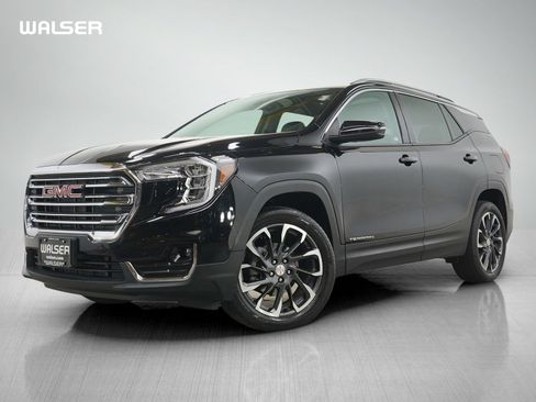 Used 2022 GMC Terrain SLT w/ Infotainment Package II AWD/4WD image 1