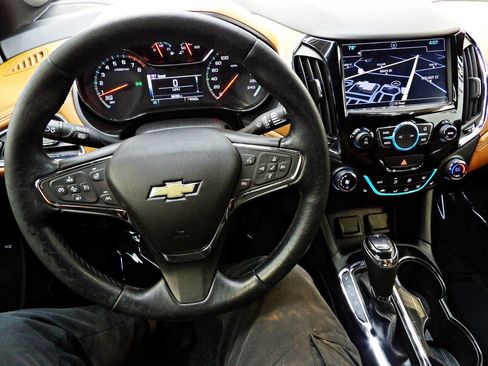 Used 2016 Chevrolet Cruze Premier w/ Premier True North Edition FWD image 18