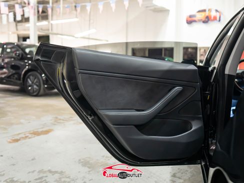 Used 2019 Tesla Model 3 Long Range image 36