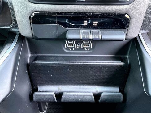Used 2020 RAM 1500 Big Horn AWD/4WD image 16