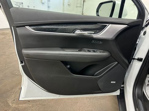 Used 2021 Cadillac XT5 Premium Luxury AWD/4WD image 19