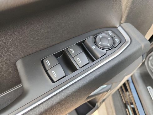 Used 2026 Chevrolet Silverado 1500 LT Trail Boss AWD/4WD image 8