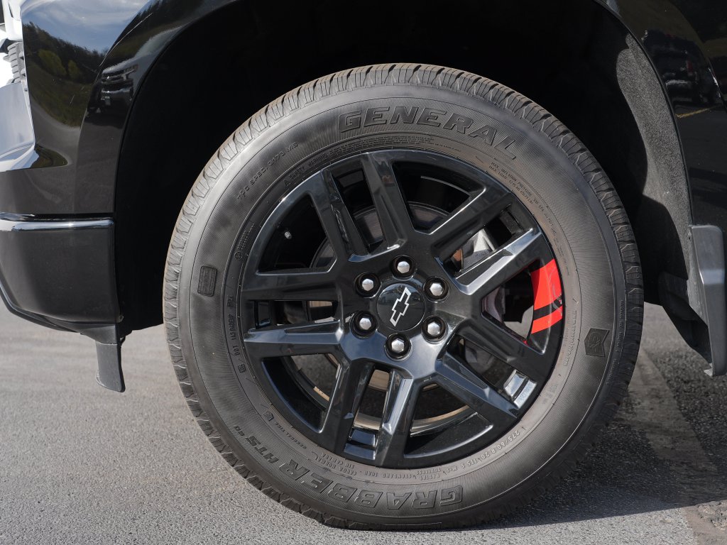 Used 2024 Chevrolet Silverado 1500 RST w/ Redline Edition AWD/4WD image 33