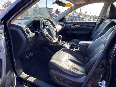Used 2016 Nissan Rogue SL w/ SL Premium Package FWD image 9