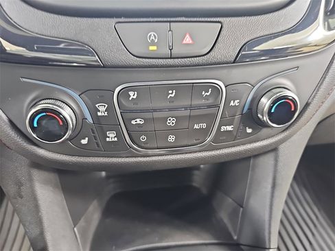 Certified 2024 Chevrolet Equinox RS image 28