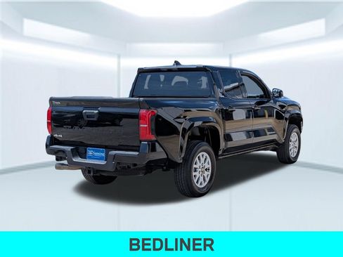 Used 2025 Toyota Tacoma SR5 AWD/4WD image 6