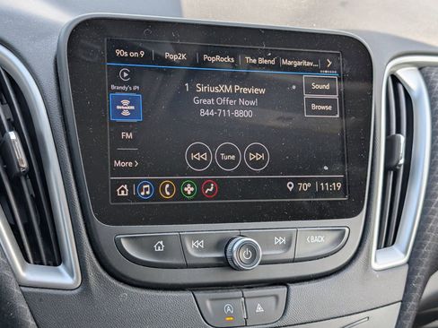 Used 2023 Chevrolet Malibu LT image 9