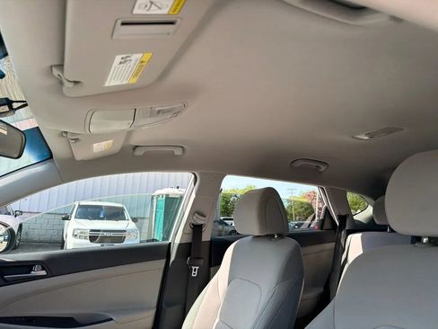 Used 2017 Hyundai Tucson SE AWD/4WD image 12
