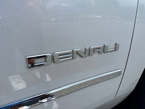 Used 2018 GMC Yukon Denali w/ Denali Ultimate Package AWD/4WD image 7