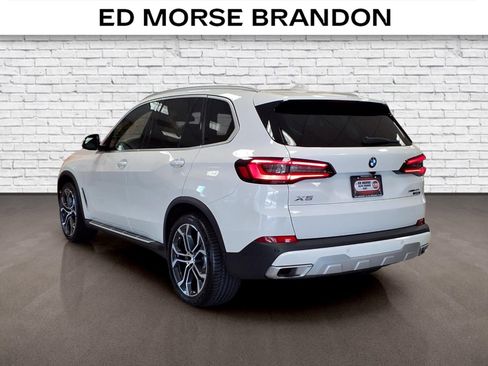 Used 2023 BMW X5 xDrive40i w/ Parking Assistance Package AWD/4WD image 3