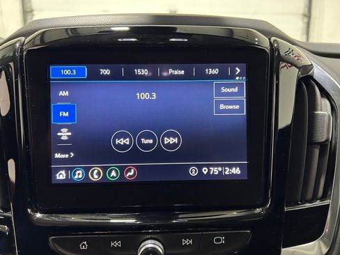 Used 2021 Chevrolet Traverse LT w/ LT Premium Package FWD image 19
