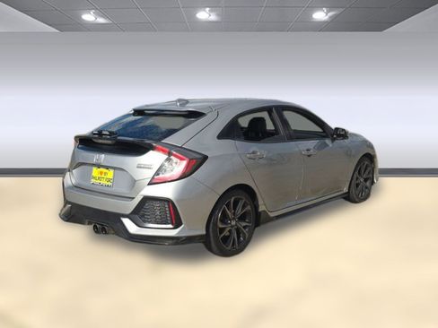 Used 2018 Honda Civic Sport Touring image 9