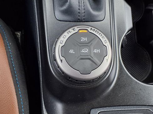 Used 2023 Ford Bronco Outer Banks AWD/4WD image 14