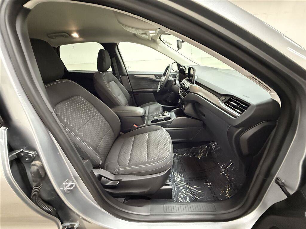 Used 2023 Ford Escape Active AWD/4WD image 32