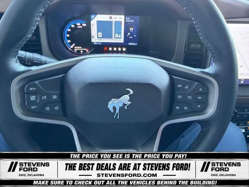 Used 2024 Ford Bronco Outer Banks w/ Sasquatch Package AWD/4WD image 24